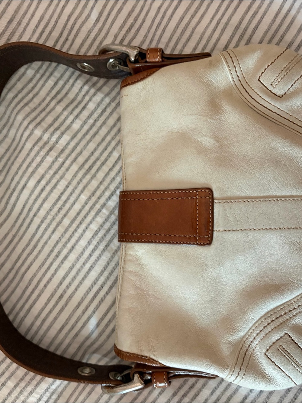 Coach Y2K Mini Coach SoHo Shoulder Bag Cream and Brown Leather Shoulder Bag - Picture 6 of 6